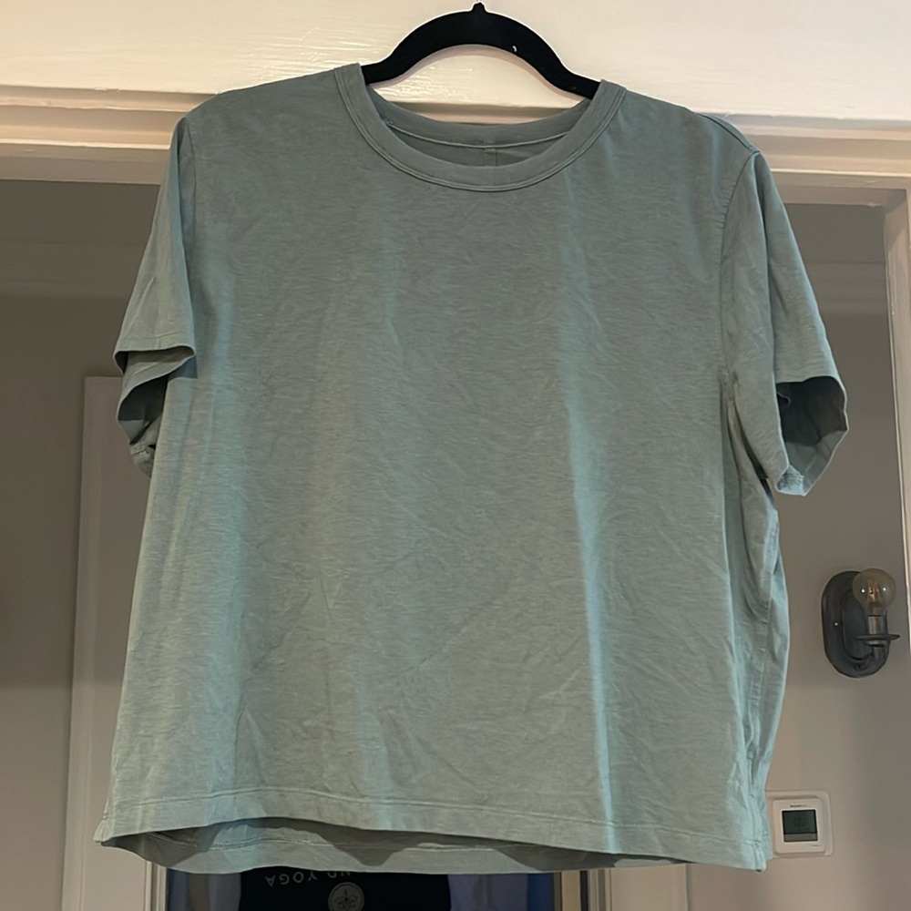 Lululemon Classic Fit Cotton Blend Short Sleeve